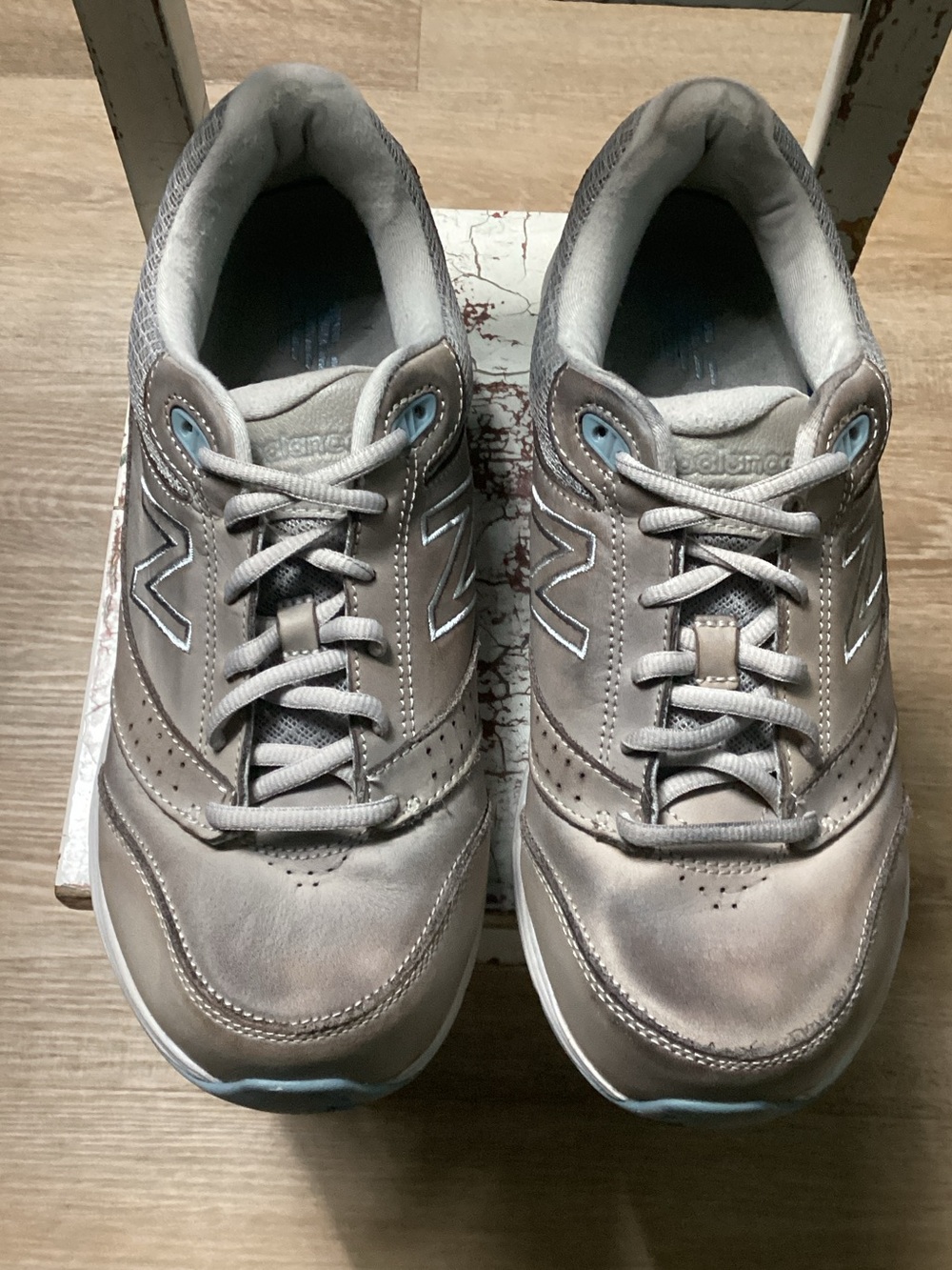 New Balance 938 V3 Taupe Leather Sneakers with Light Blue Accents Sz 10